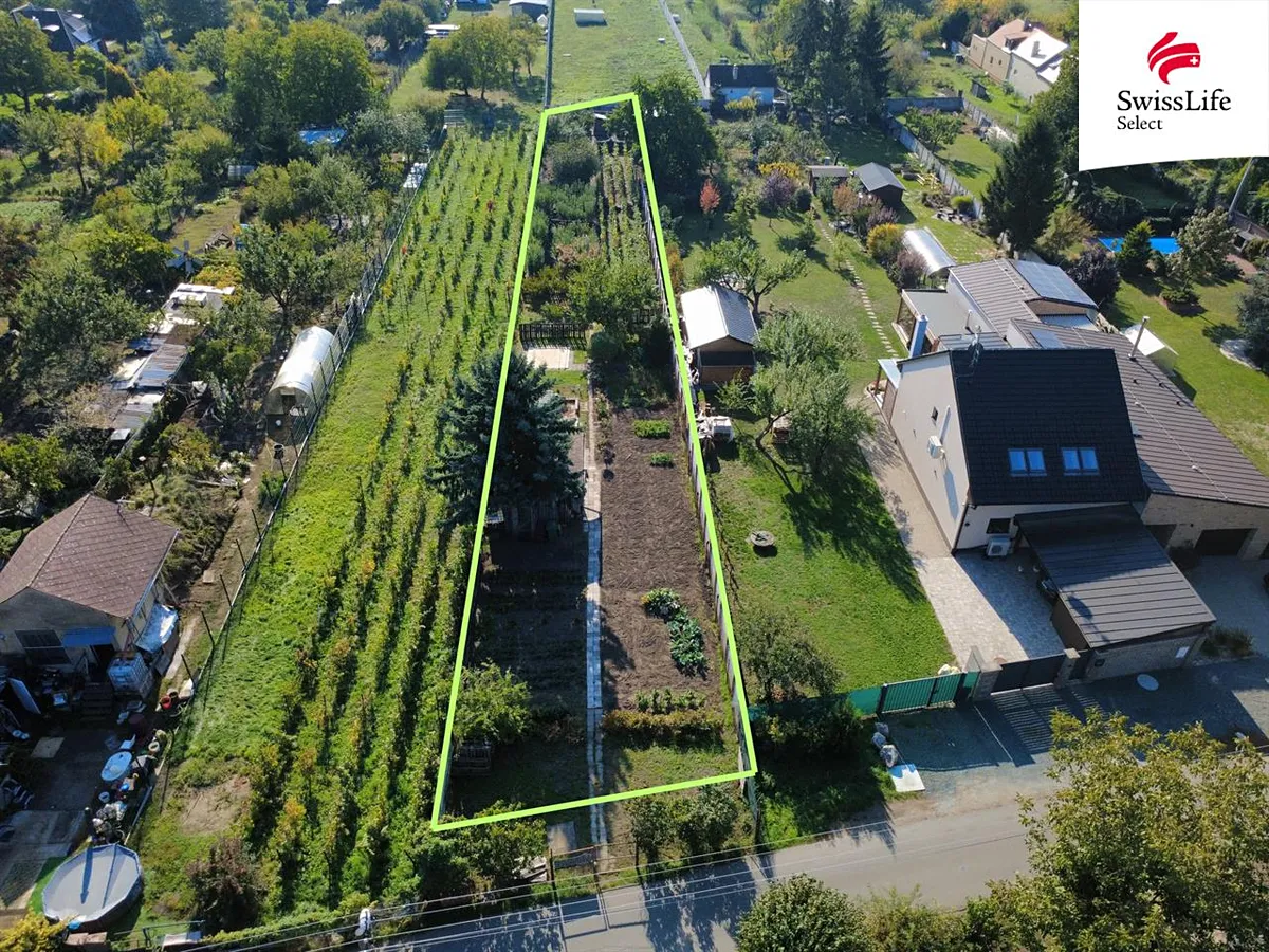 Prodej stavebního pozemku 1034 m²